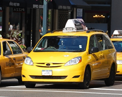 乗用旅客自動車運送事業（個人タクシー）許可制